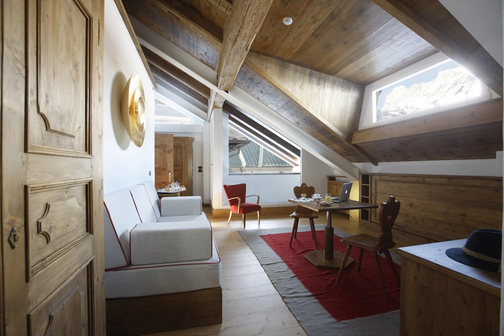 Hotel Cortina Cortina dʼAmpezzo Exteriör bild