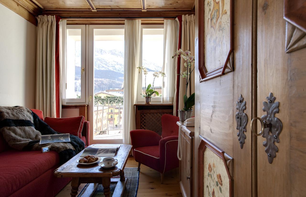 Hotel Cortina Cortina dʼAmpezzo Exteriör bild