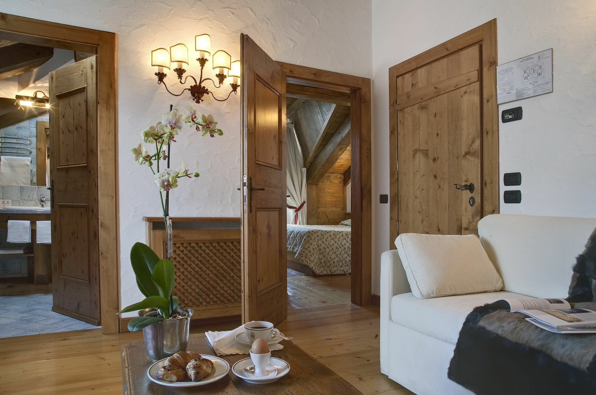 Hotel Cortina Cortina dʼAmpezzo Exteriör bild