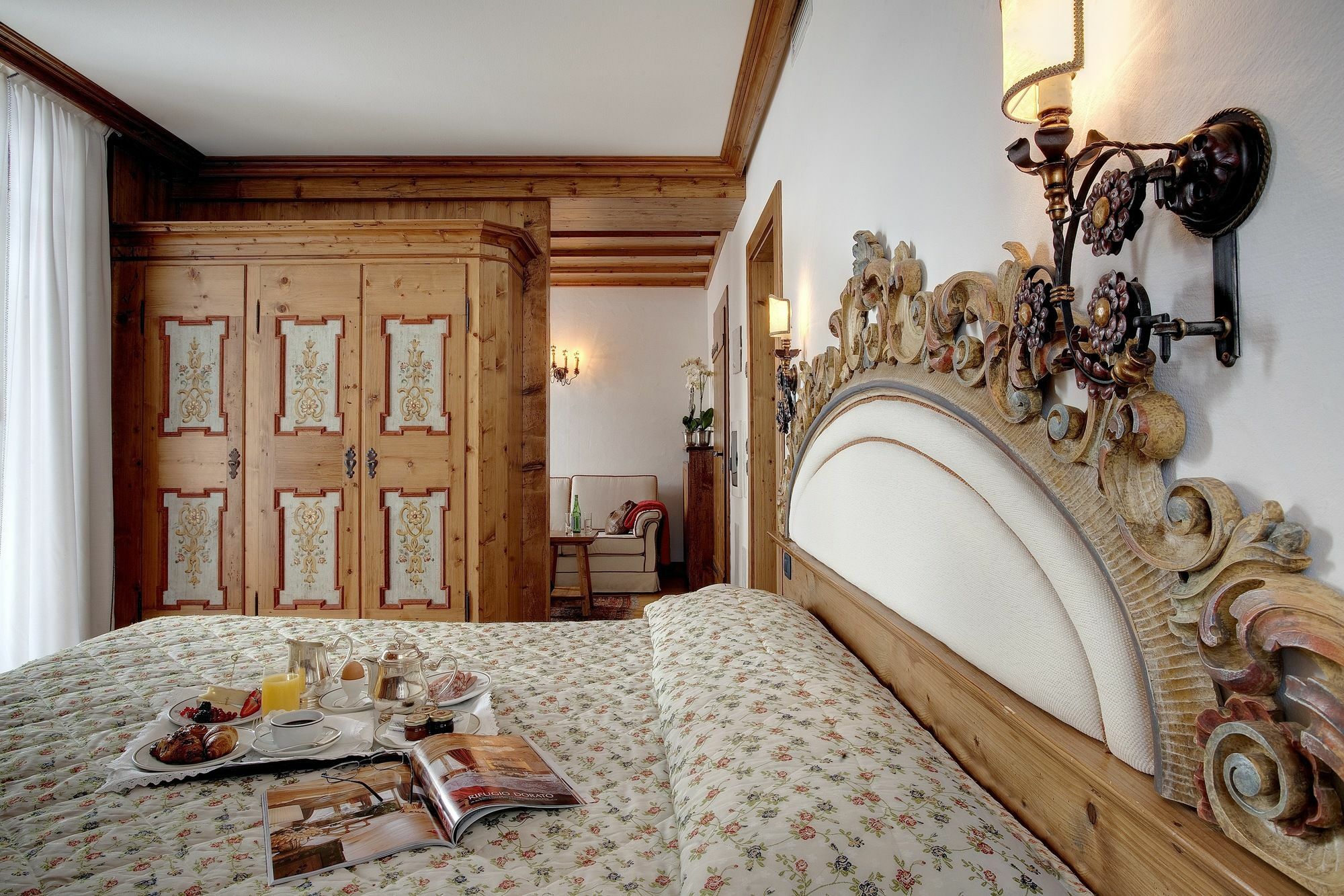 Hotel Cortina Cortina dʼAmpezzo Exteriör bild